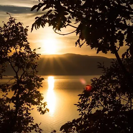 Gasthuis Robinson Sunset Lagadin